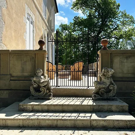 게스트하우스 Chateau De Foussal 4*